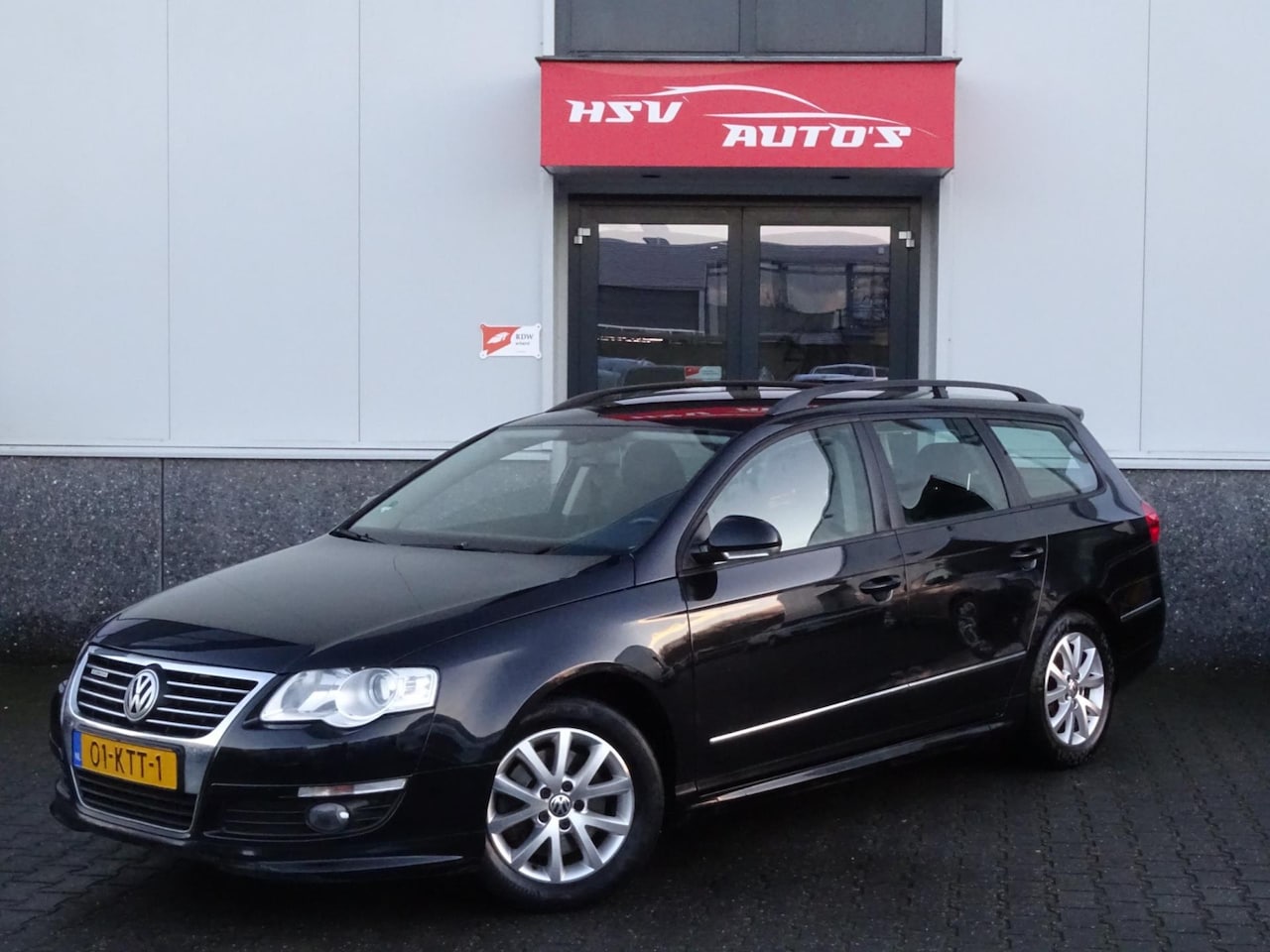 Volkswagen Passat Variant - 1.6 TDI BlueMotion navigatie LM airco - AutoWereld.nl