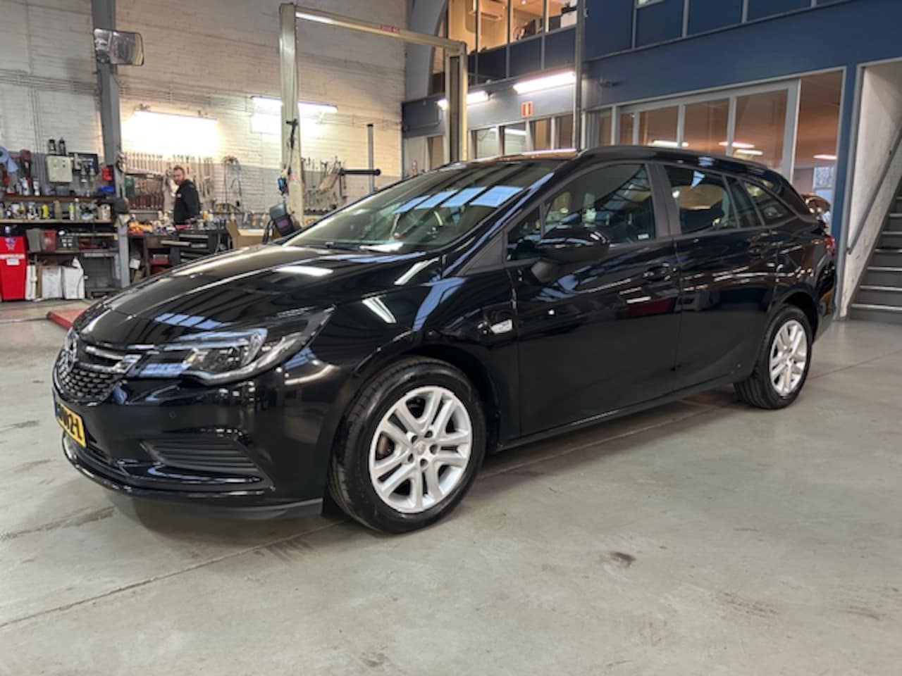 Opel Astra Sports Tourer - 1.0 Turbo 105pk Online Edition | Apple carplay / Android auto | Navigatie | Airco | Pdc V+ - AutoWereld.nl