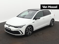 Volkswagen Golf - 1.5 eTSI R-Line Business | ACHTERUITRIJCAMERA | PANORAMADAK | NAVIGATIE | APPLE CARPLAY |