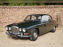 Jaguar Sovereign - Daimler 420 Saloon Marque specialist restored and mechanically rebuilt, original interior