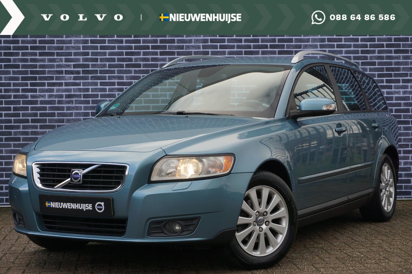 Volvo V50 - 1.8 Edition II | Stoelverwarming | Youngtimer  Trekhaak | Cruise Control | Regensensor | D - AutoWereld.nl