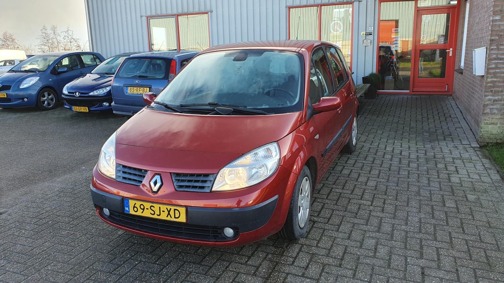 Renault Scénic - 1.6-16V Expression Comfort 1.6-16V Expression Comfort - AutoWereld.nl