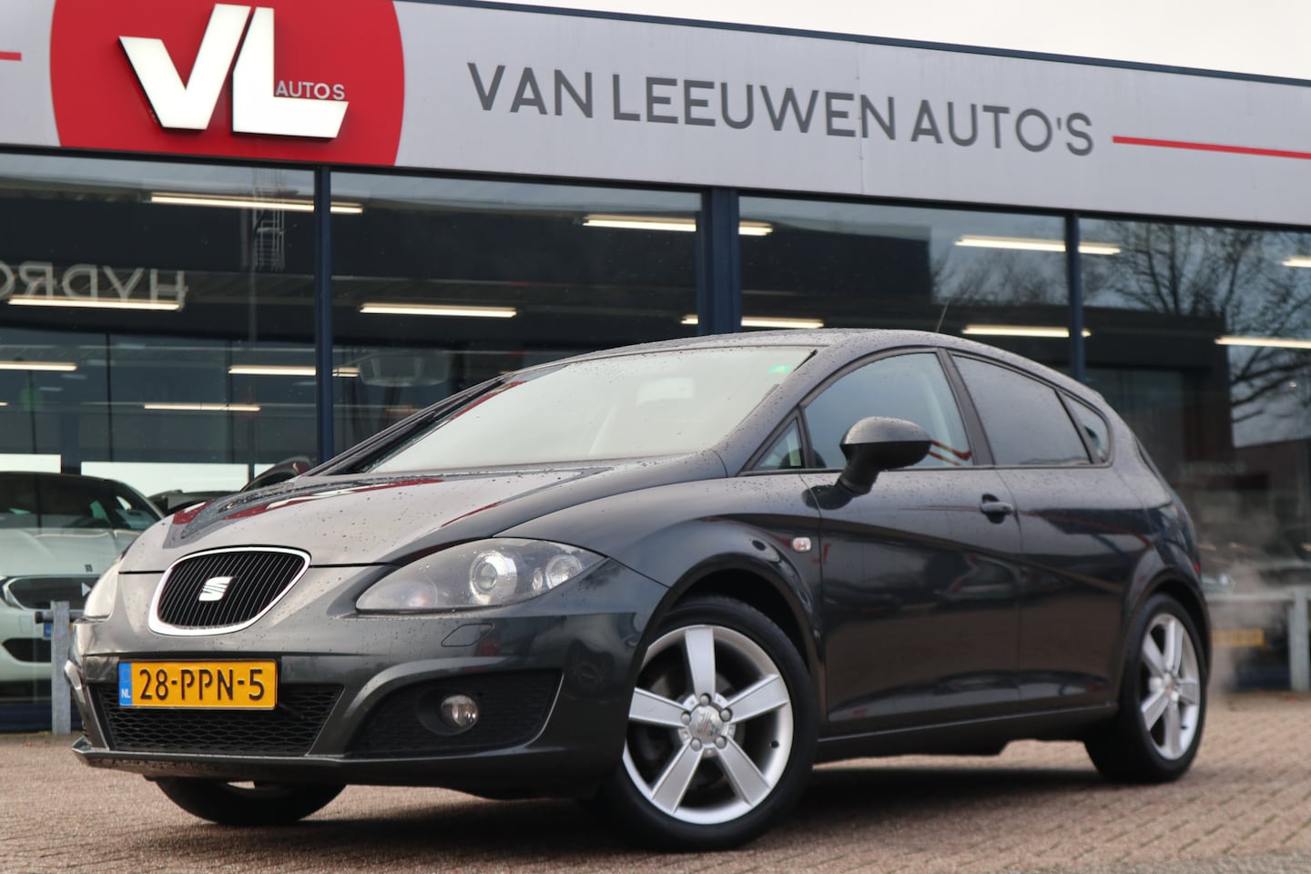 Seat Leon - 1.8 TFSI Businessline High | Cruise | Automatische Airco | Trekhaak - AutoWereld.nl