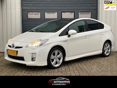 Toyota Prius - 1.8 Dynamic AUTOMAAT / LEER / NAVI / CRUISE