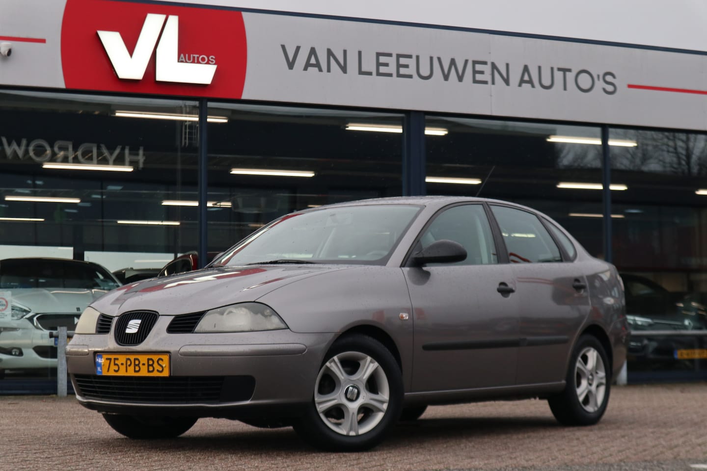 Seat Cordoba - 1.4-16V Stella | Automatische Airco | Trekhaak | 2 Sleutels - AutoWereld.nl