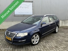 Volkswagen Passat Variant - 2.0 FSI Highline 150pk, Alacantara / Stoelverwarming / Cruisecontrol / Climate Airco / 17i