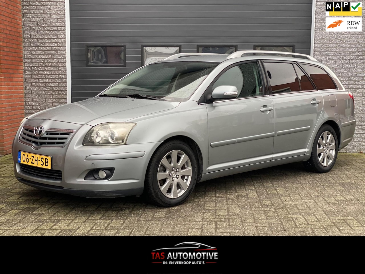 Toyota Avensis Wagon - 1.8 VVTi Luna Business CLIMA/NAP/APK - AutoWereld.nl