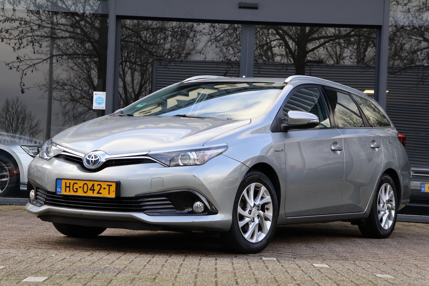 Toyota Auris Touring Sports - 1.8 Hybrid Aspiration|Facelift|Dealer onderhouden| - AutoWereld.nl