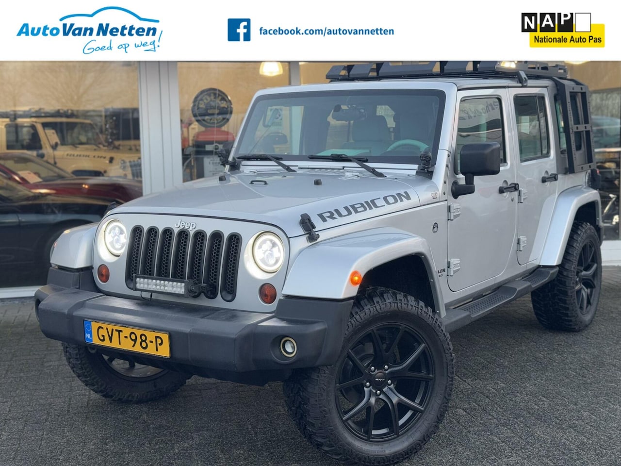 Jeep Wrangler Unlimited - Jeep Wrangler RUBICON 3.8 V6 4x4 Automaat,Airco,Cruise,20"lmv,Xenon,Led,Cameras - AutoWereld.nl