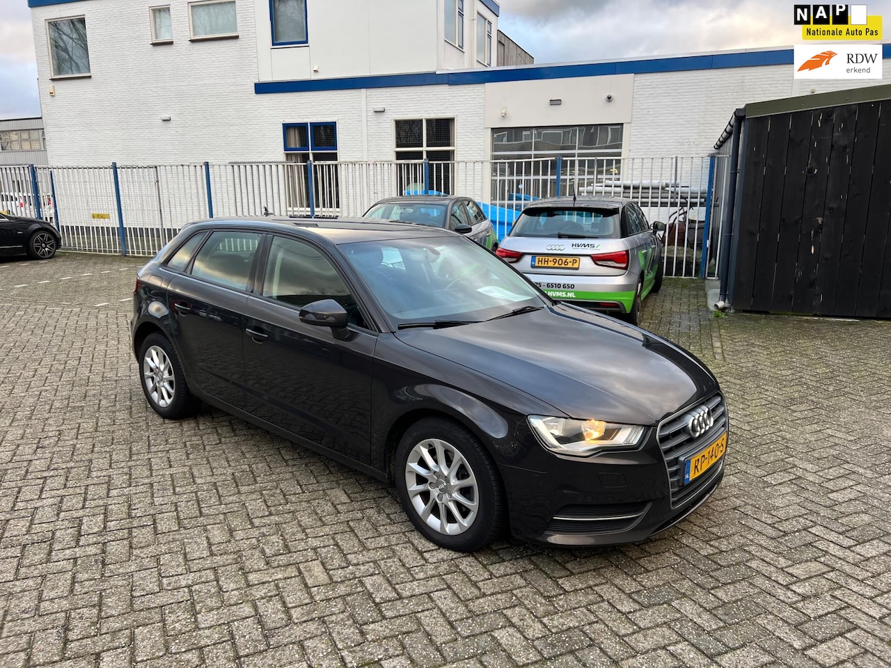 Audi A3 Sportback - 1.6 TDI Attraction Pro Line plus 1.6 TDI Attraction Pro Line plus Automaat - AutoWereld.nl