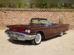 Ford Thunderbird - Convertible V8 352 ci Presented in the factory colour combination Royal Burgundy Metallic