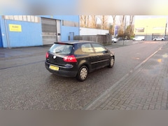 Volkswagen Golf - 5_ 1.4 Trendline 2004 Airco Apk 17/01/2026