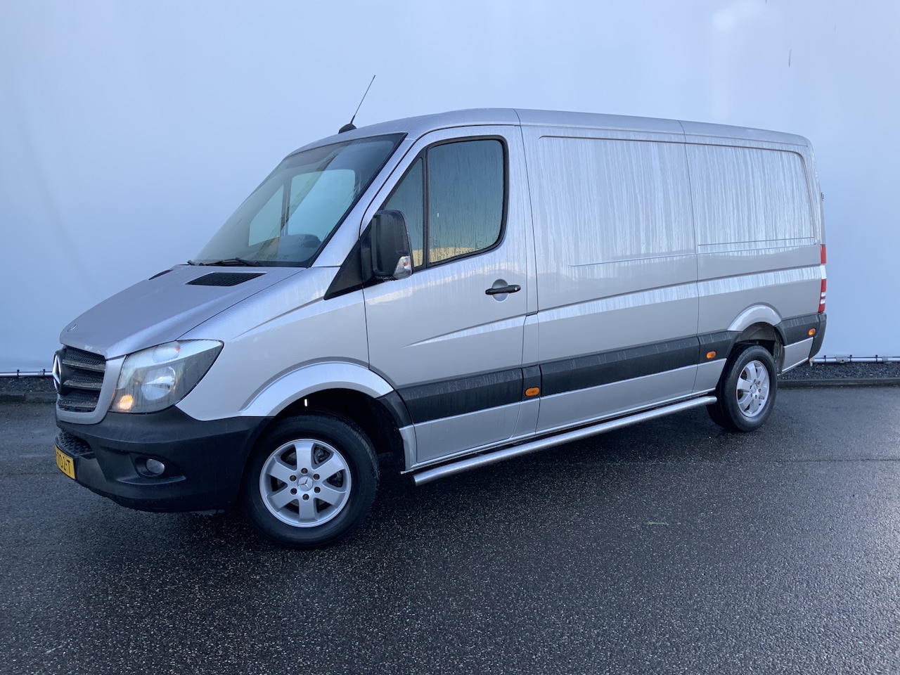 Mercedes-Benz Sprinter - 313 2.2 CDI 366 L2 H1 3 Zits Airco Cruise Navi Trekhaak 2800 kg Opstap Alu Velg Side Bar E - AutoWereld.nl