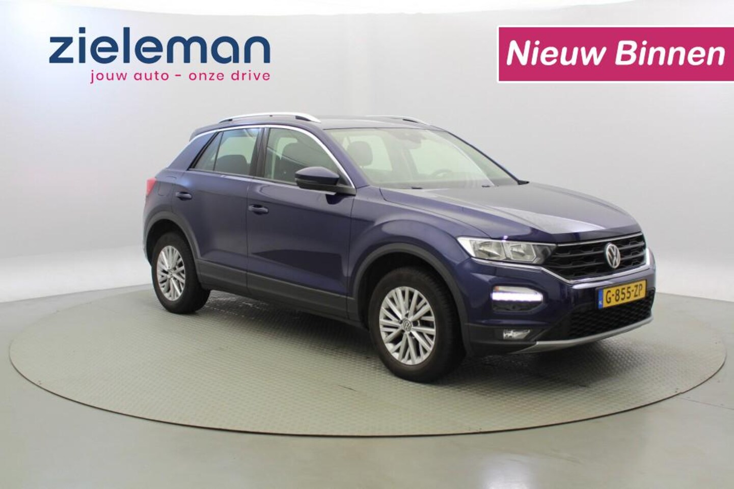 Volkswagen T-Roc - 1.0 TSI Style Business - Carplay, Trekhaak, Clima - AutoWereld.nl