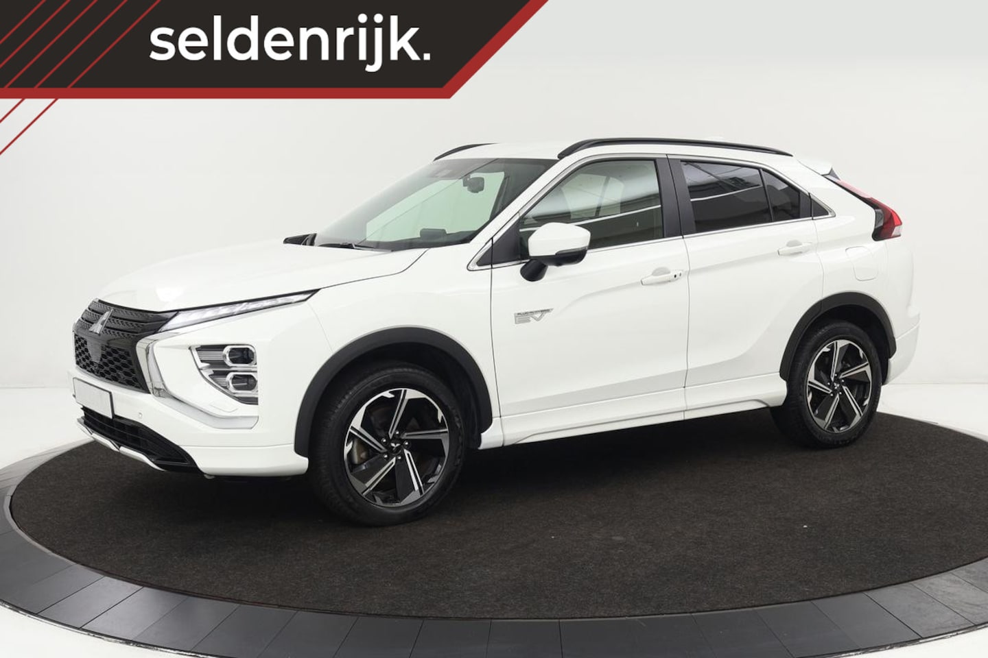 Mitsubishi Eclipse Cross - 2.4 PHEV Instyle | Stoel & stuurverwarming | 360 camera | Standkachel | Leder/Alcantara | - AutoWereld.nl