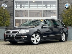 Volkswagen Passat - 2.0 TSI HIGHLINE CLIMA - CRUISE - TREKH. - DYNAUDIO ORG. NL