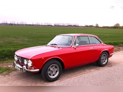 Alfa Romeo 2000 - GTV Bertone