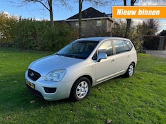 Kia Carens - 2.0 BUSINESS - airco - trekhaak - nette staat