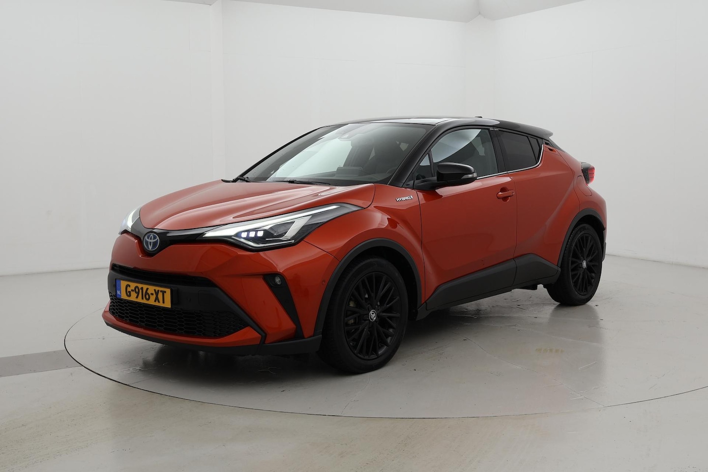 Toyota C-HR - 2.0 Hybrid Launch Edition | Navigatie | JBL | Leer - AutoWereld.nl