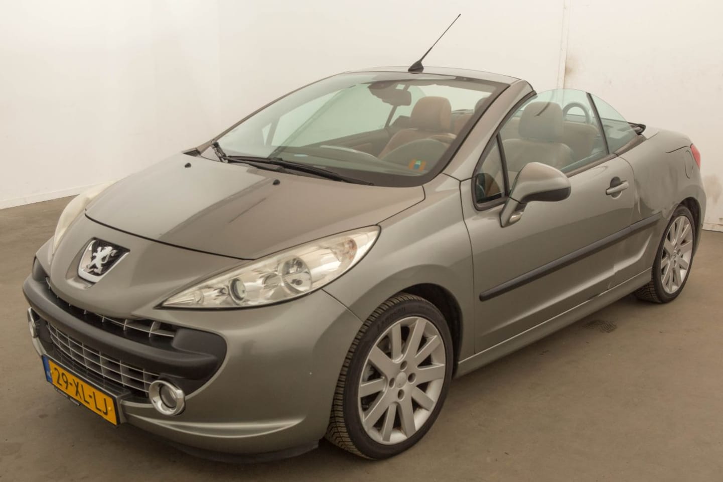 Peugeot 207 CC - 1.6-16V T Cabrio Féline - AutoWereld.nl