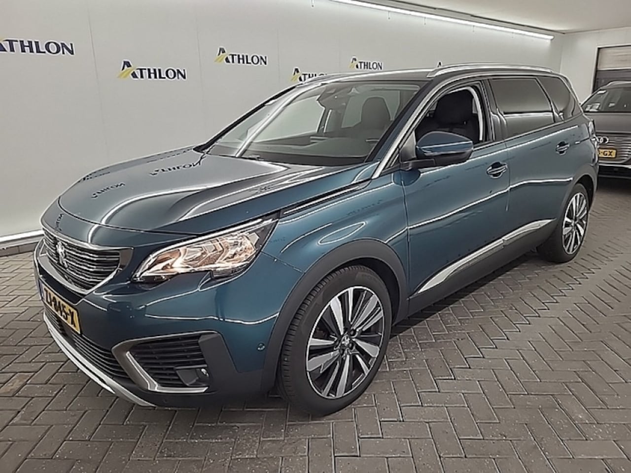 Peugeot 5008 - 1.2 PT BL. Premium - AutoWereld.nl