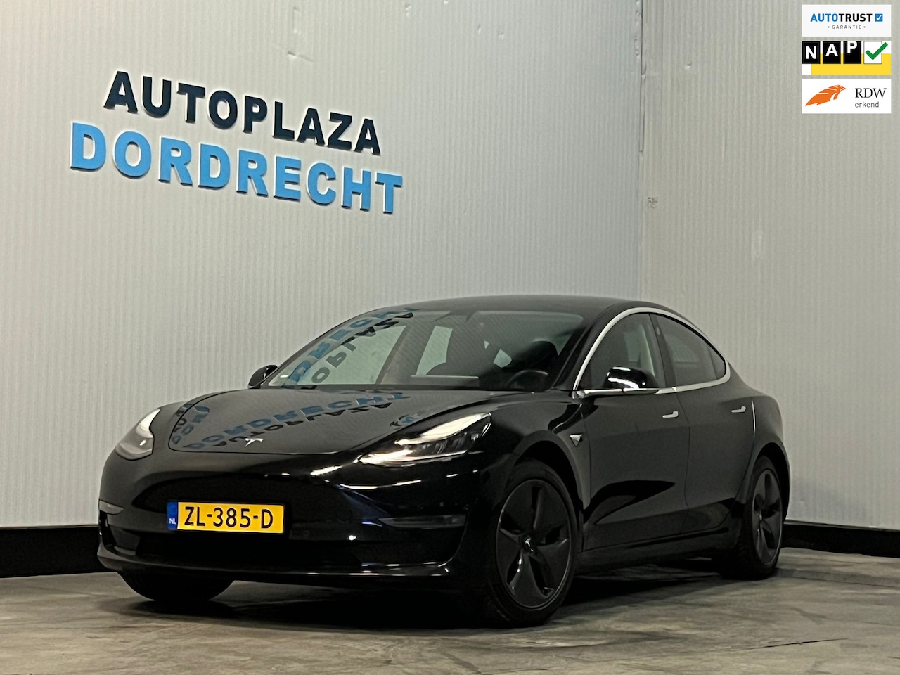 Tesla Model 3 - Standard RWD Plus 60 kWh - AutoWereld.nl