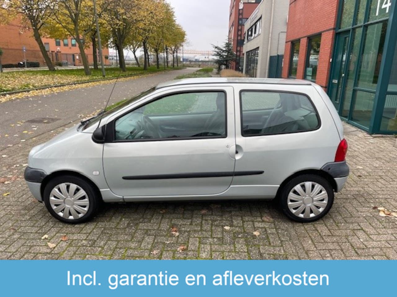 Renault Twingo - 1.2 Authentique 14 MAANDEN ER OP APK 02/202 | KM 154750 NAP | AIRCO | EL.RAMEN  | AIRCO | - AutoWereld.nl