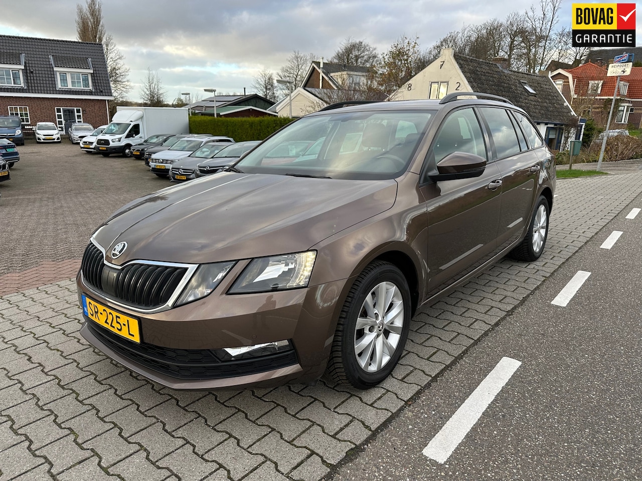 Skoda Octavia Combi - 1.5 TSI Greentech Ambition Business 1.5 TSI Greentech Ambition Business, Carplay, Stoelverwarming, Trekhaak, Navi, Cruisecontr - AutoWereld.nl