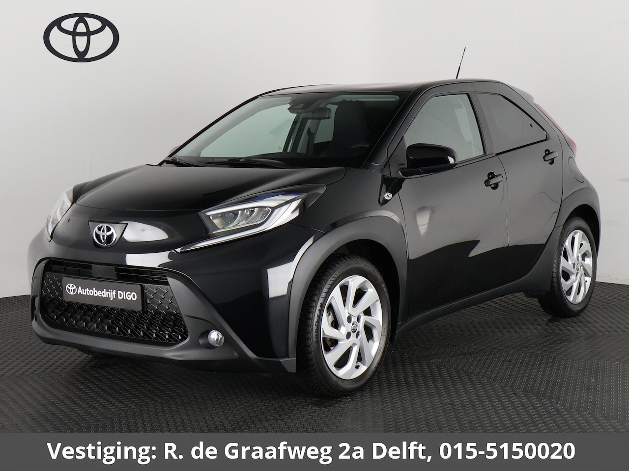 Toyota Aygo X - 1.0 VVT-i MT first | Stoelverwarming | Camera | Lichtmetalen velgen - AutoWereld.nl