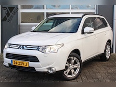 Mitsubishi Outlander - 2.0 Intense+ Automaat | 7 Persoons | Nette en dealer onderhouden auto met complete histori