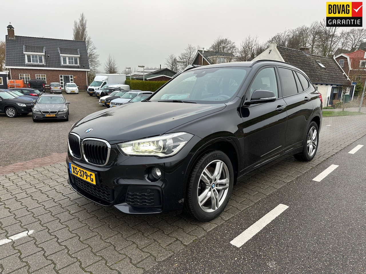 BMW X1 - XDrive25i High Executive M-Pakket, HUD, Elektrische klep, Lederen bekleding, Camera, Stoel - AutoWereld.nl