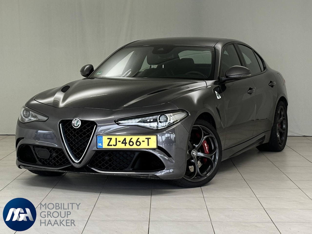 Alfa Romeo Giulia - Quadrifoglio 2.9 V6 BITURBO I 510 PK I Apple/Android I Parkeercamera I Stoelverwarming - AutoWereld.nl