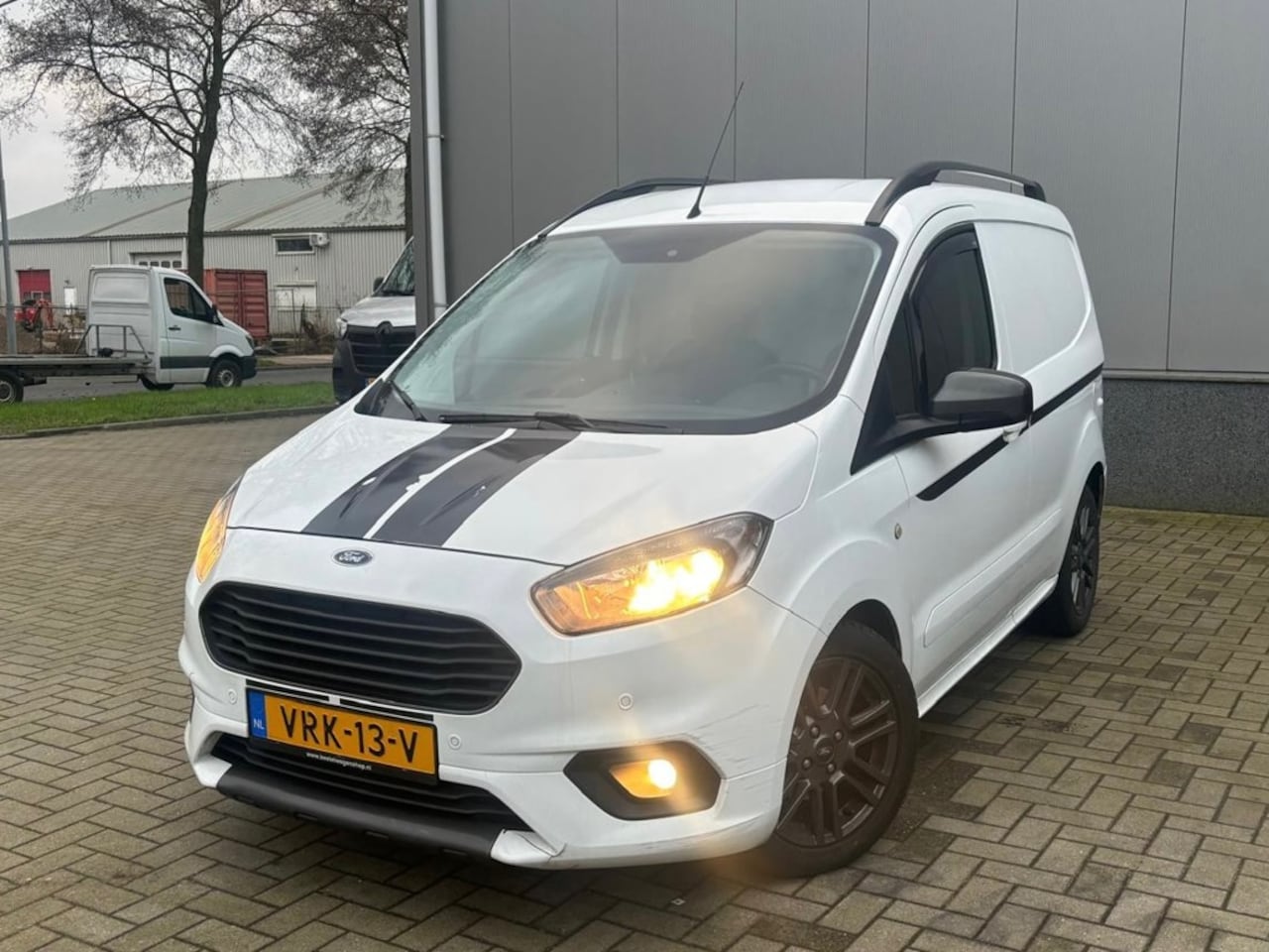 Ford Transit Courier - 1.5Tdci Limited Duratorq S&S - AutoWereld.nl