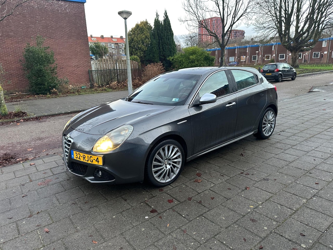 Alfa Romeo Giulietta - 1.4 T Distinctive Chiptuning Red Leather - AutoWereld.nl