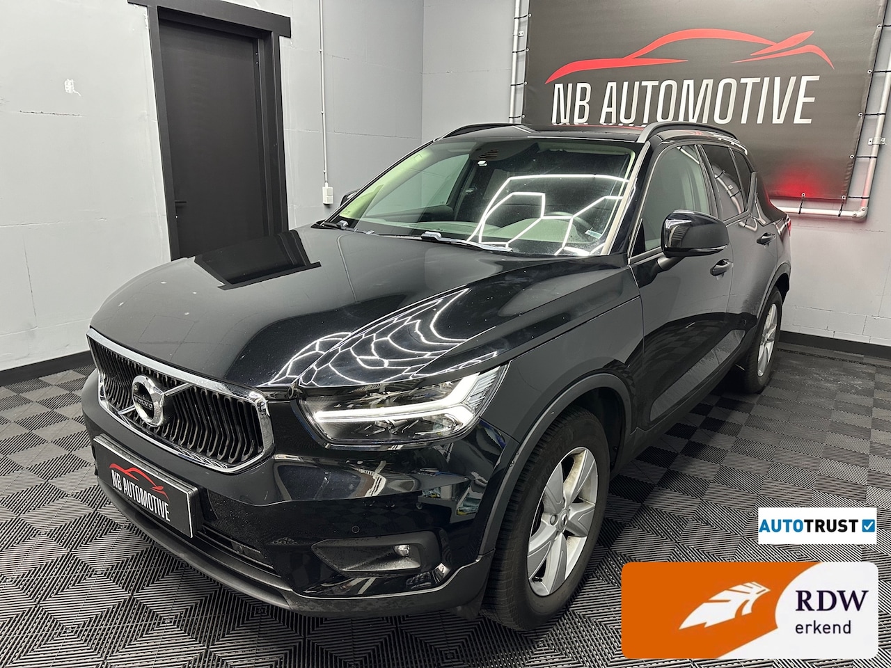 Volvo XC40 - 2.0 T4 2018 Momentum - AutoWereld.nl