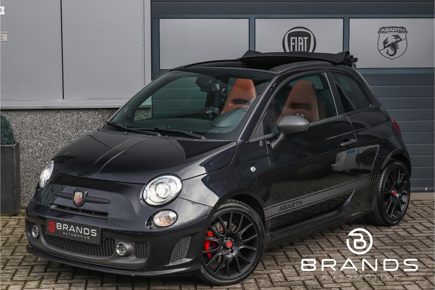 Abarth 595 - 595C 1.4 T-Jet Competizione Vol opties Sabelt Uniek - AutoWereld.nl