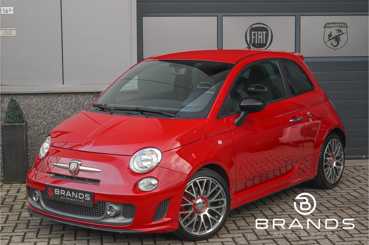 Abarth 595 - 1.4 T-Jet Turismo Clima Leder Ragazzon Nieuwstaat - AutoWereld.nl