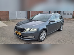 Skoda Octavia Combi - 1.0 TSI Greentech Style Business DSG-7 / Canton/ APK 01-2027 / Cam