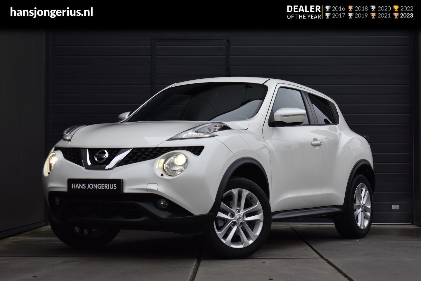 Nissan Juke - 1.6 Acenta | AUTOMAAT | CAMERA | TREKHAAK | NAVI | CRUISE CONTROL | CLIMATE CONTROL - AutoWereld.nl