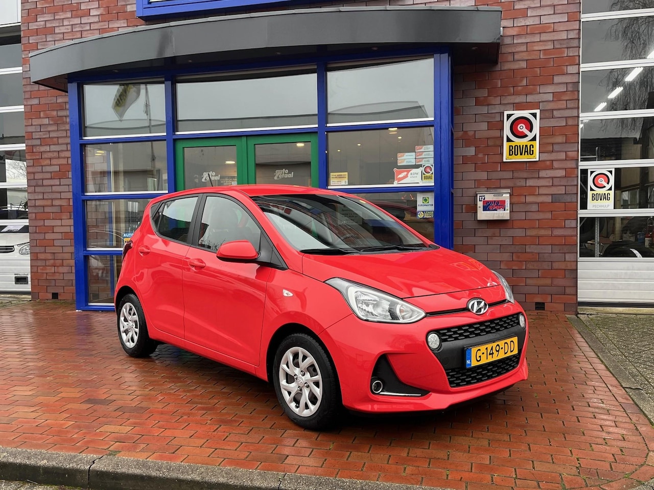 Hyundai i10 - 1.0i Comfort Navigatie, airco, sensoren! - AutoWereld.nl