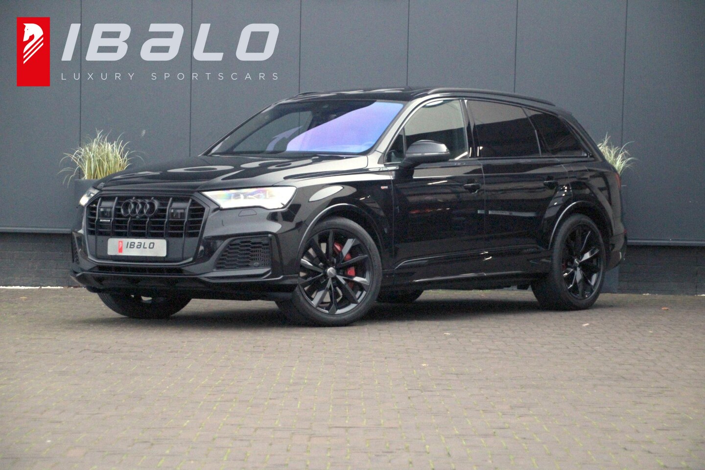 Audi Q7 - 60 TFSIe Competition | 456pk | S-Stoelen | Trekhaak | BOSE | - AutoWereld.nl