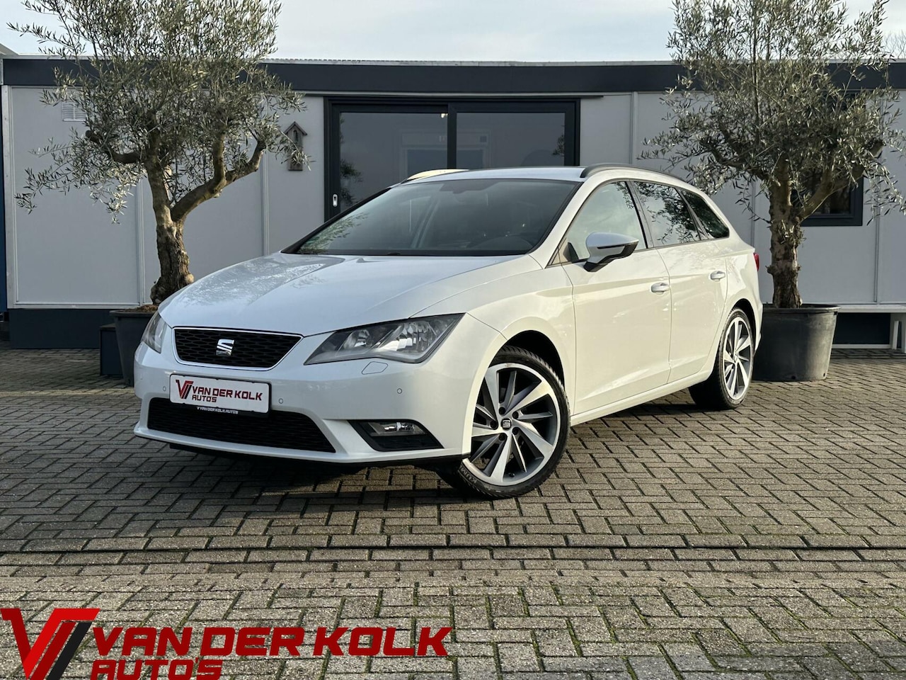 Seat Leon ST - 1.4 EcoTSI Style Navi Cruise Climate Trekhaak - AutoWereld.nl