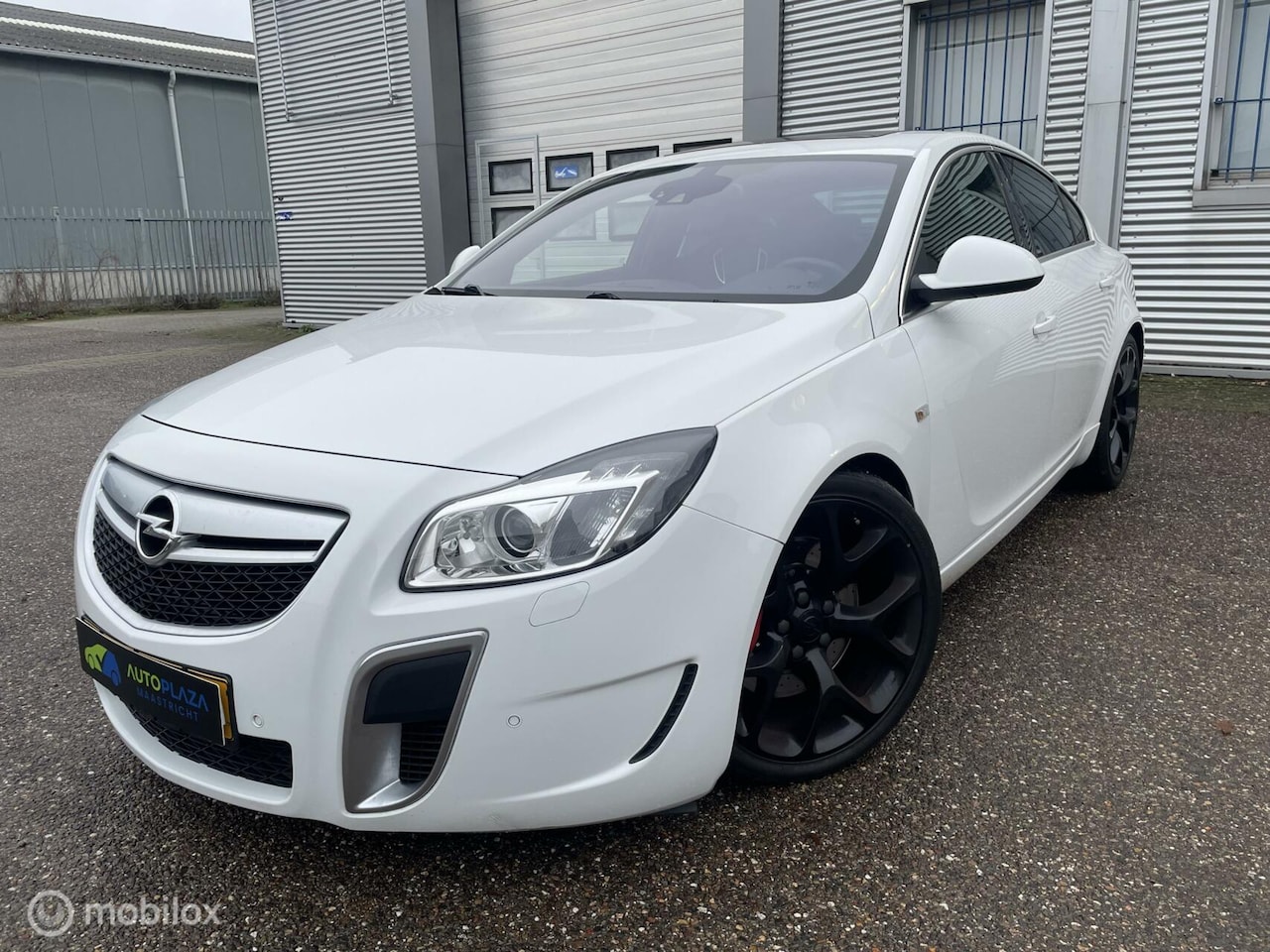 Opel Insignia - 2.8 T OPC 4x4 / 1e Eigenaar / Automaat / Schuifdak / 20 Inch | Recaro Kuipstoelen / 325 PK - AutoWereld.nl