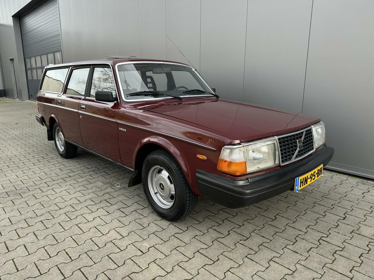 Volvo 245 - 2.1 DL 2.1 DL (1e eigenaar/ Belastingvrij / Org NL/ NAP) - AutoWereld.nl