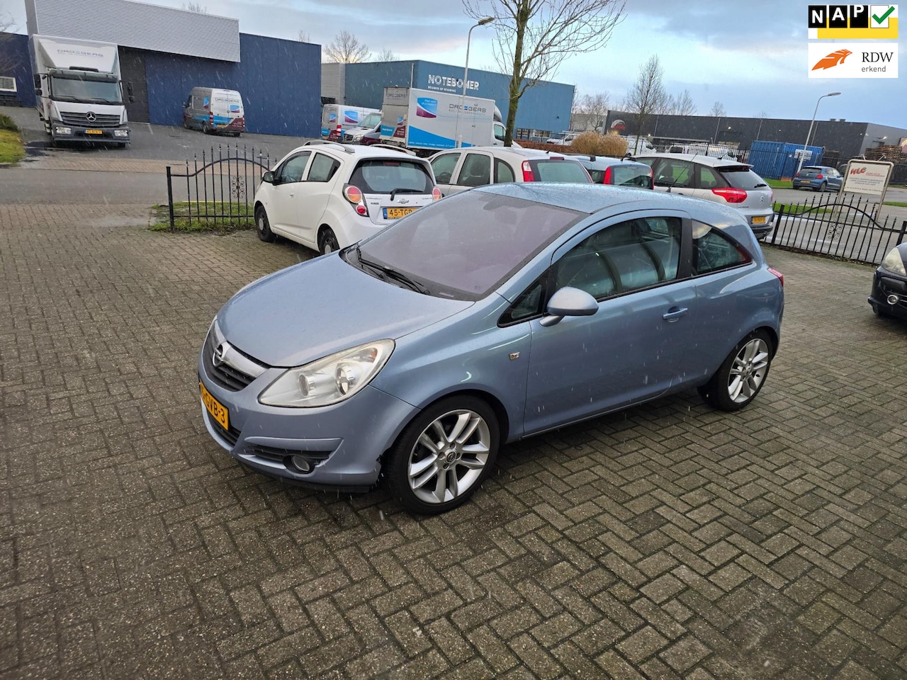 Opel Corsa - 1.4-16V Cosmo 1.4-16V Cosmo - AutoWereld.nl