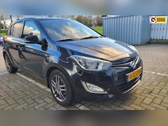 Hyundai i20 - 1.2i i-Deal 5 deurs