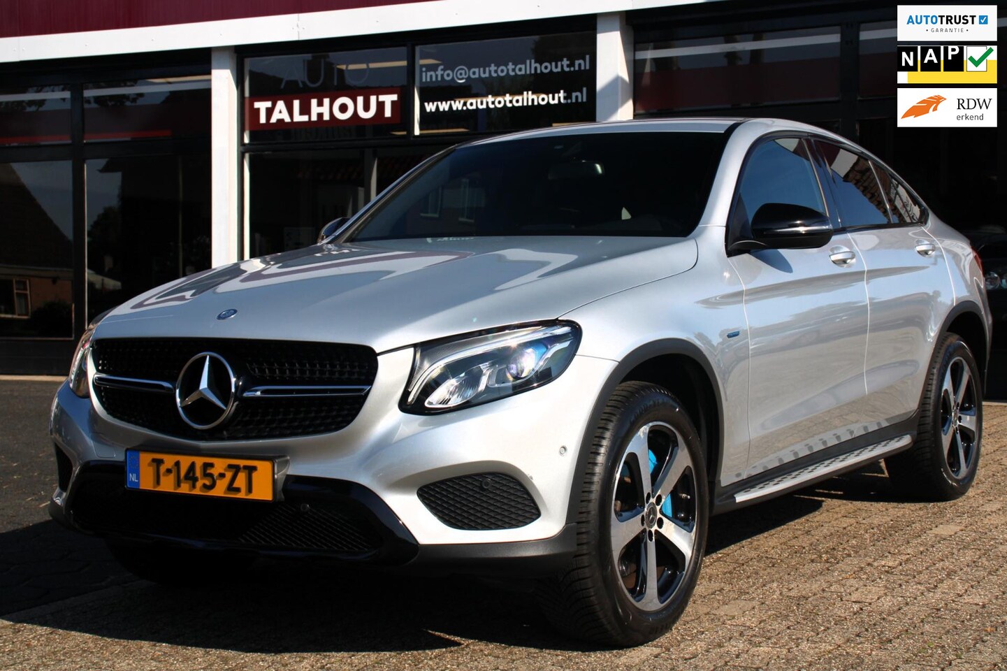 Mercedes-Benz GLC-klasse Coupé - 350e 4MATIC Business Solution AMG | Hybride | Trekhaak | Leder interieur | Cruise Control - AutoWereld.nl