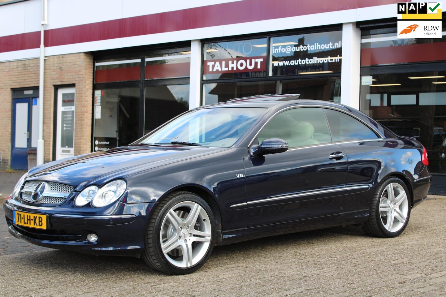 Mercedes-Benz CLK-klasse Coupé - 500 Avantgarde V8 - Designo - Liefhebbersauto - Nieuwstaat - Youngtimer - Incl taxatierapp - AutoWereld.nl