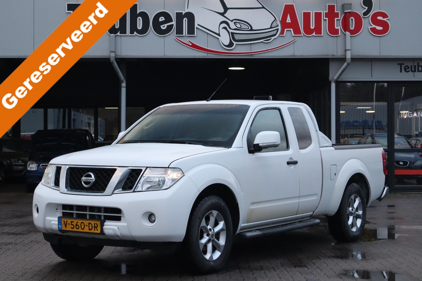 Nissan Navara - 2.5 dCi Business King Cab Climate control, Stoelverwarming, Trekhaak, Radio cd speler, Cru - AutoWereld.nl