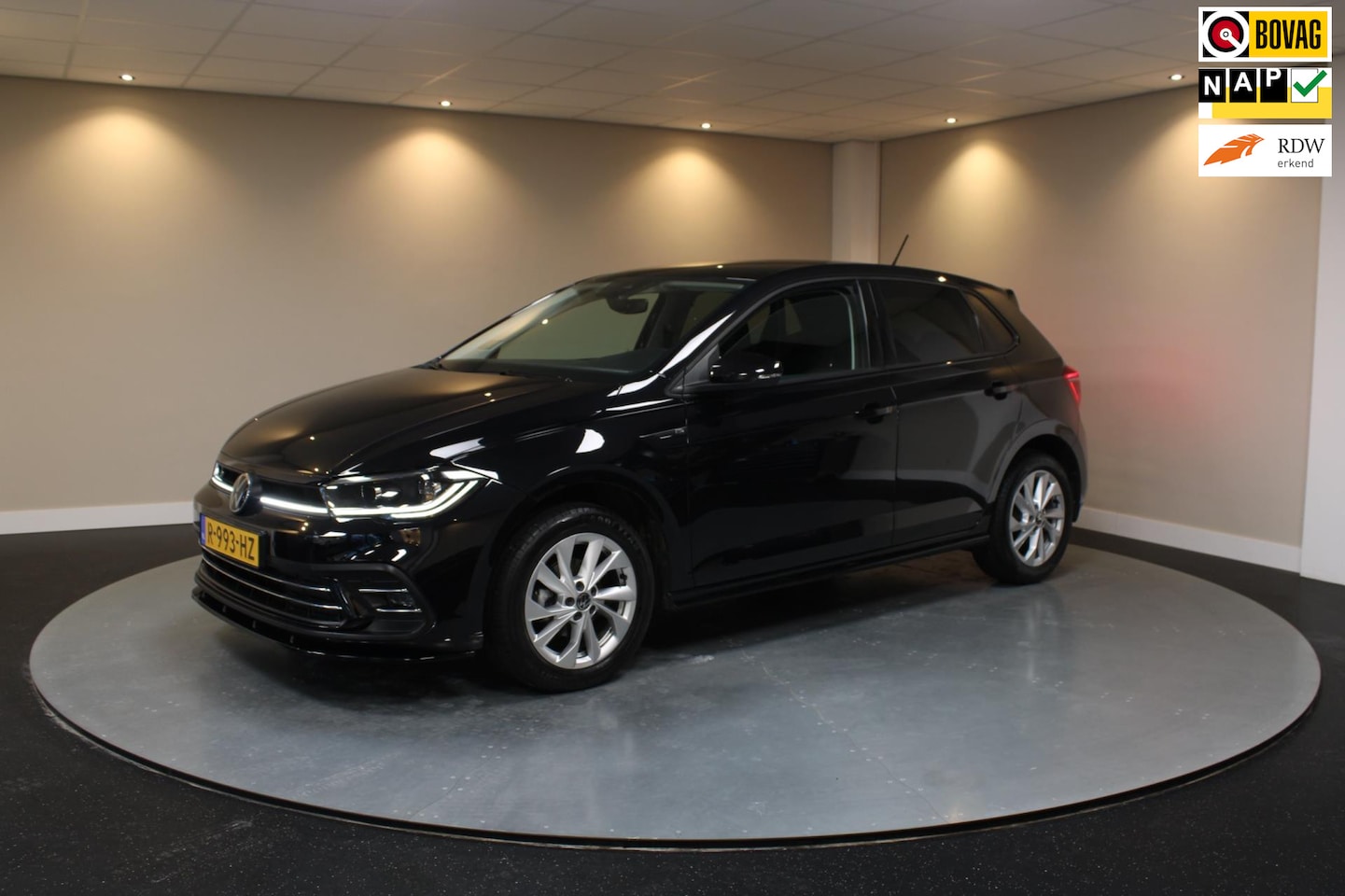 Volkswagen Polo - 1.0 TSI R-Line Business *19.000Km! Carplay|Virtualdash - AutoWereld.nl